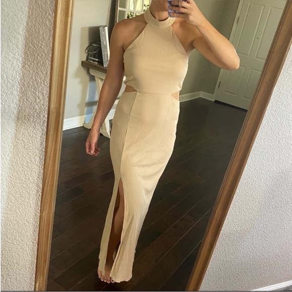 Lulus nude cutout high neck ribbed maxi dress - Picture 1 of 8